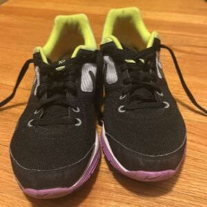 Nike women’s “lunar fly 4” size 9 US